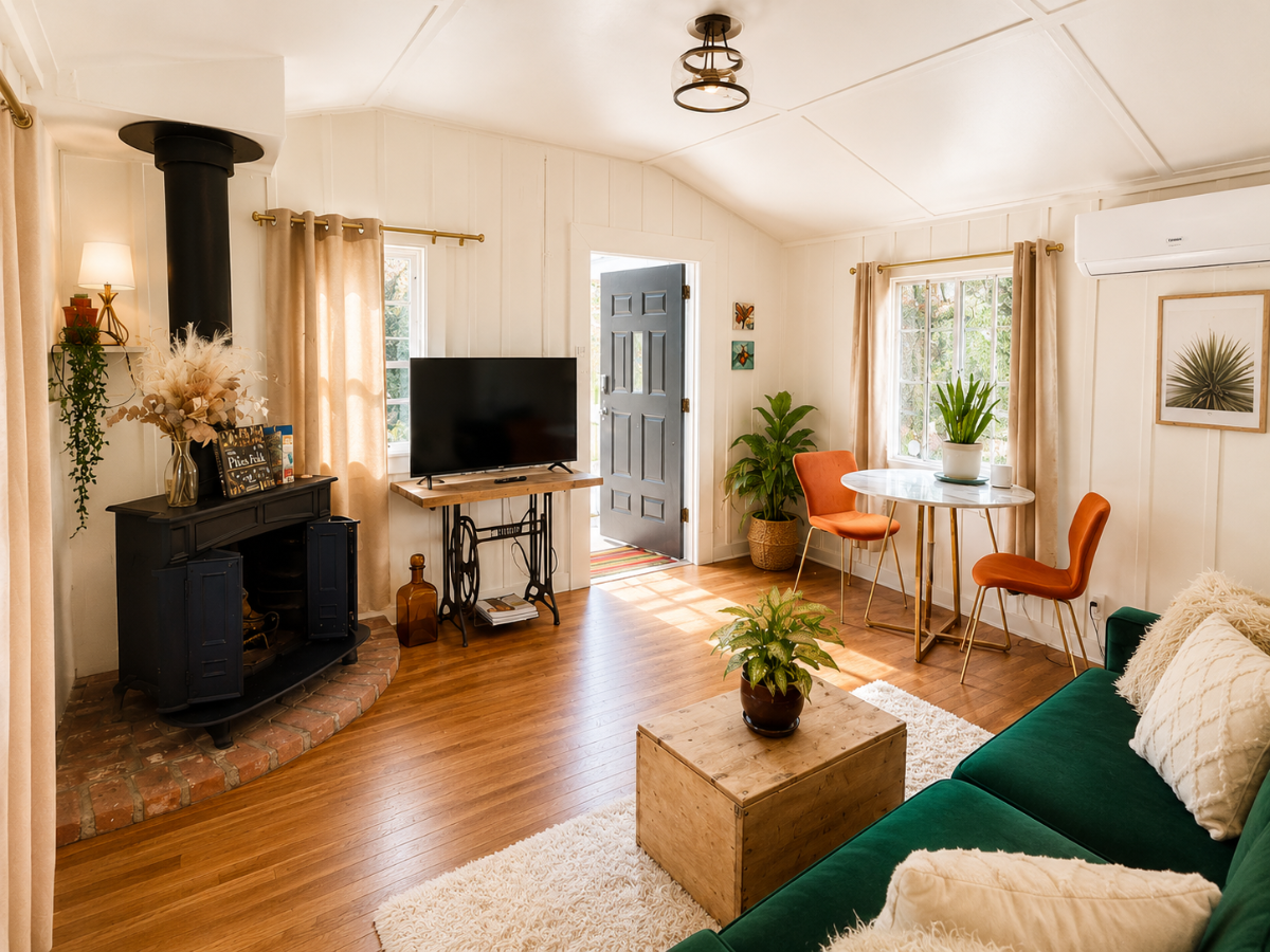 South Park Cottage - Photo 1