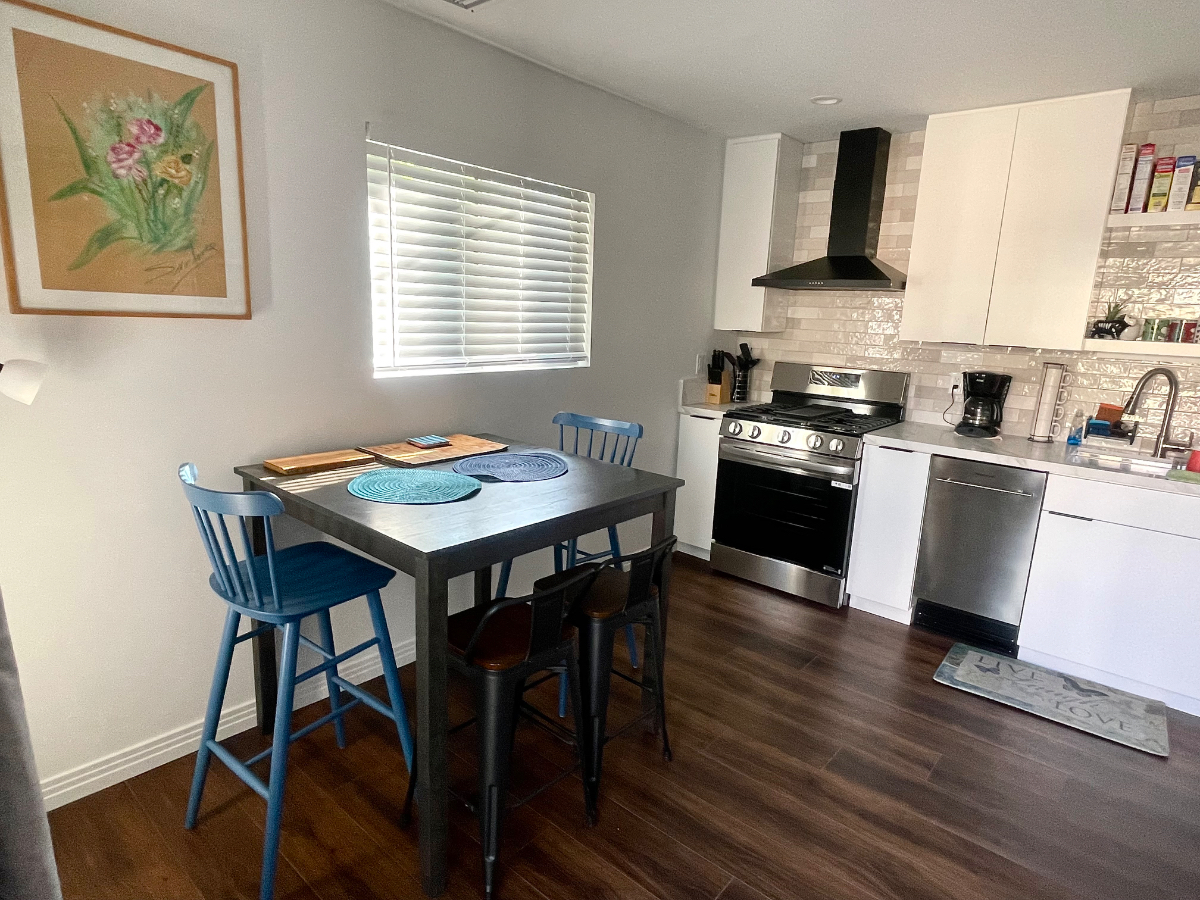 Secret Garden-B Unit in the heart of West LA. - Photo 3