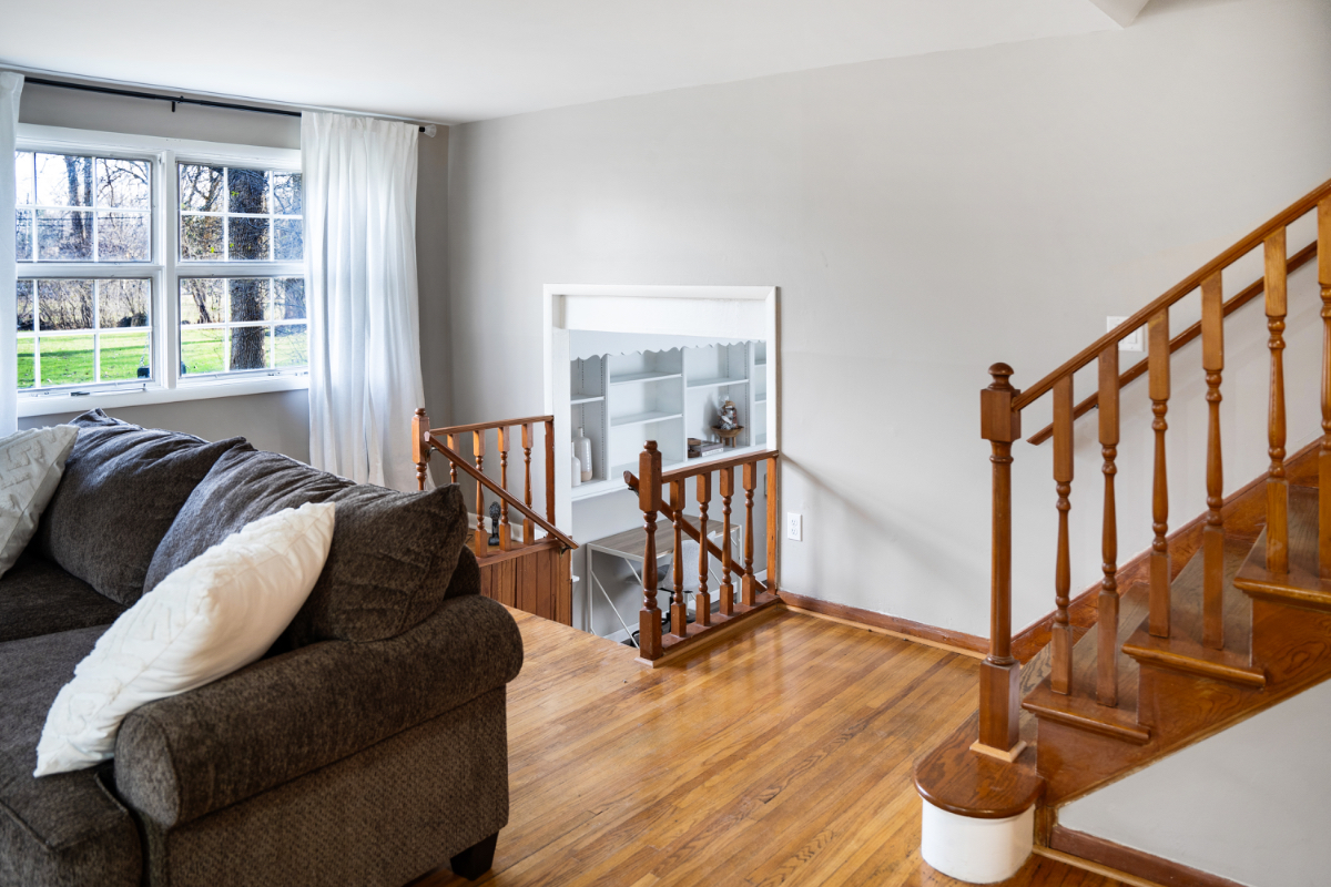 4BR Corporate & Insurance Housing, En Suite, Home Office, All Utilities & Lawn & Snow. 5 Min to Mill - Photo 4