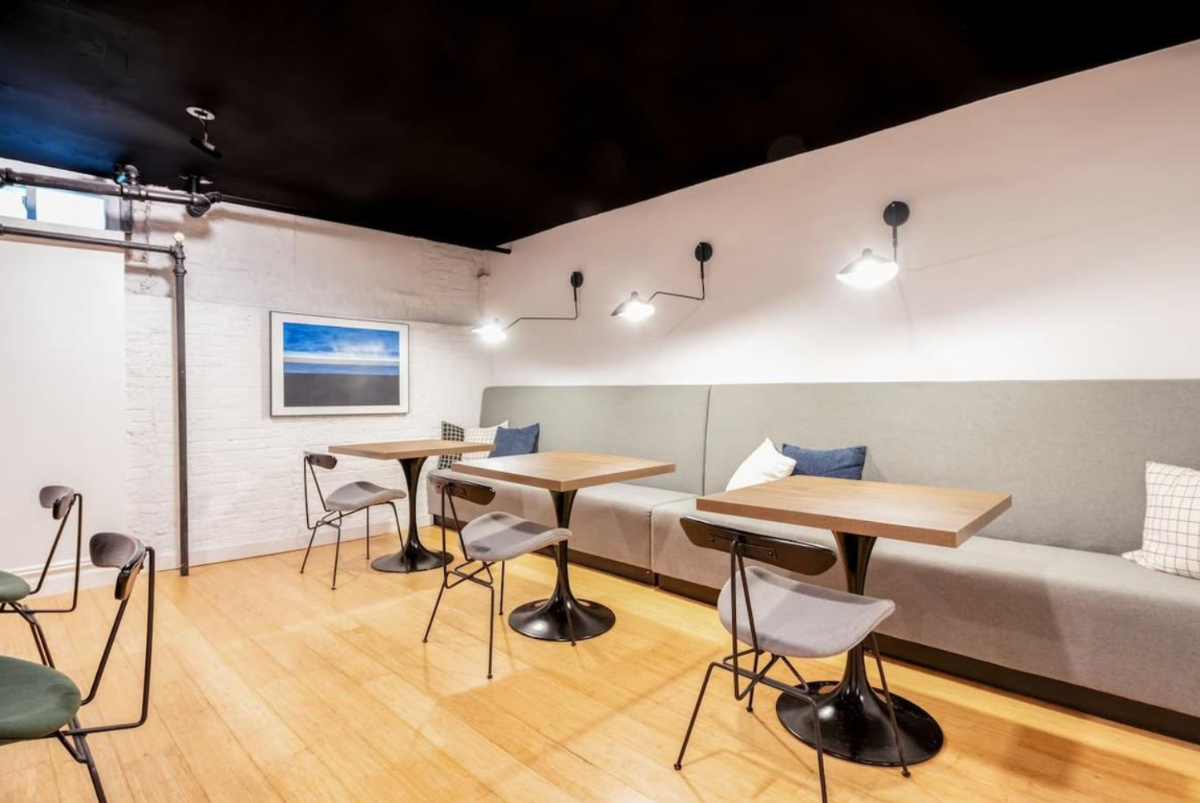 Modern Apartment near hospital in 107 Greenpoint Ave - Photo 8