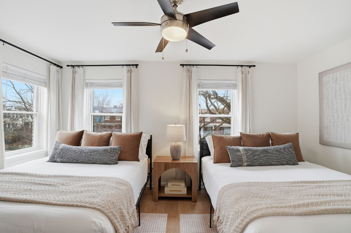 Sleeps 3-6 | Private Yard | Move-In Ready DC Home - Photo 9