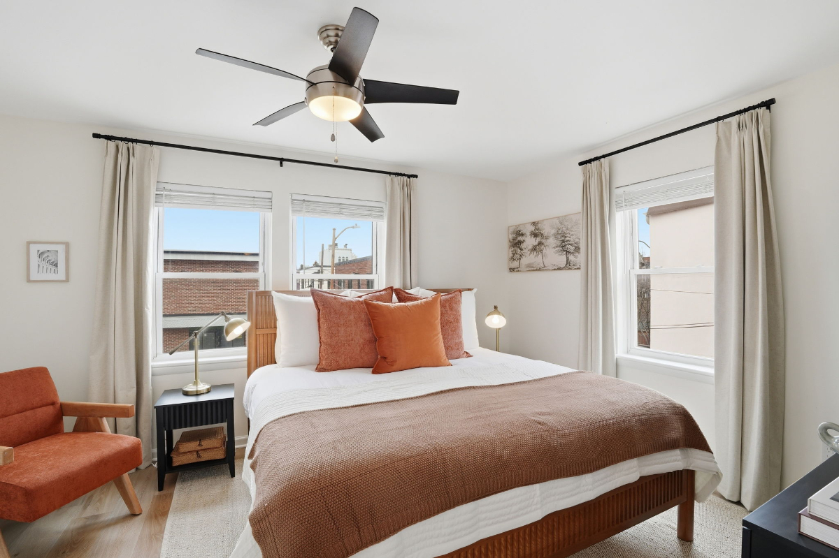 Sleeps 3-6 | Private Yard | Move-In Ready DC Home - Photo 5