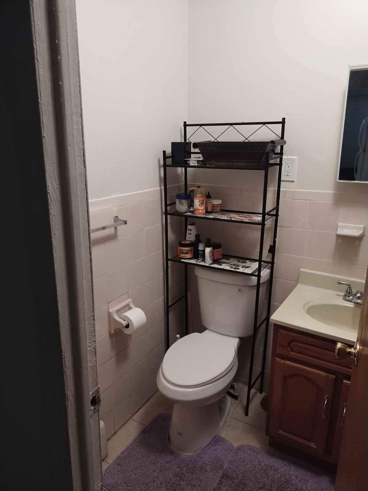 Cozy and Comfy 1 Bedroom Apartment - Photo 6
