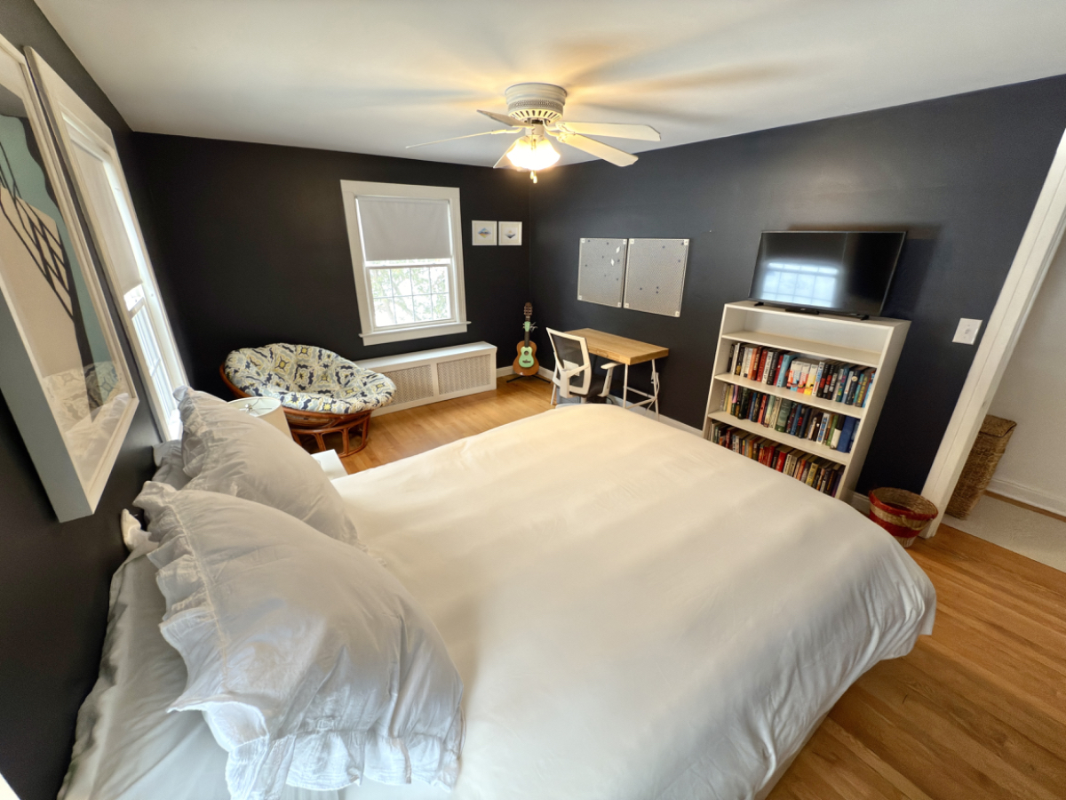 3 BDR House in Family Neighborhood near UVM, Downtown, and Lake Champlain - Photo 8