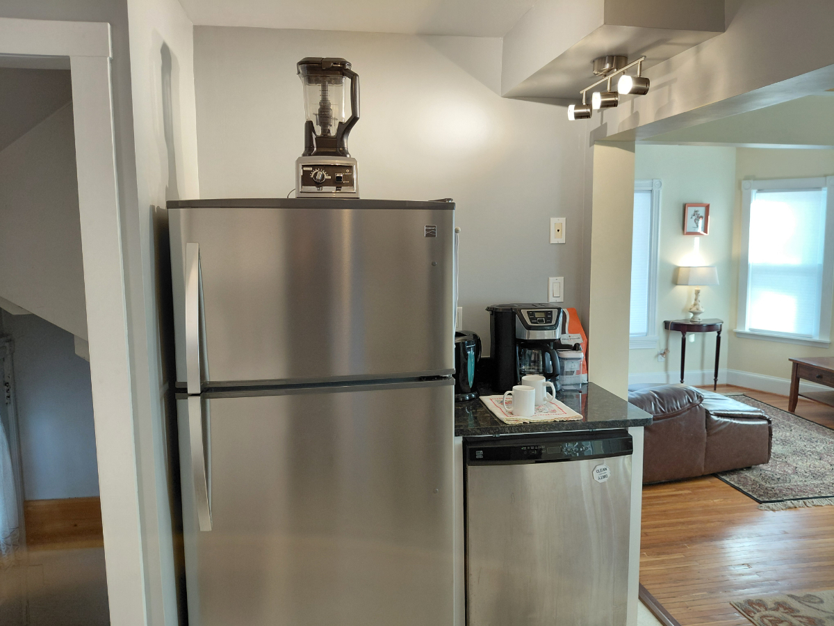 Open and cozy 3BR Strong U of R Highland Hospital Park Ave - Photo 12