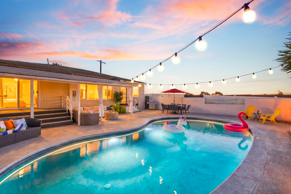 Bay Park, 4BR Home, Pool, Backyard, Views - Photo 2
