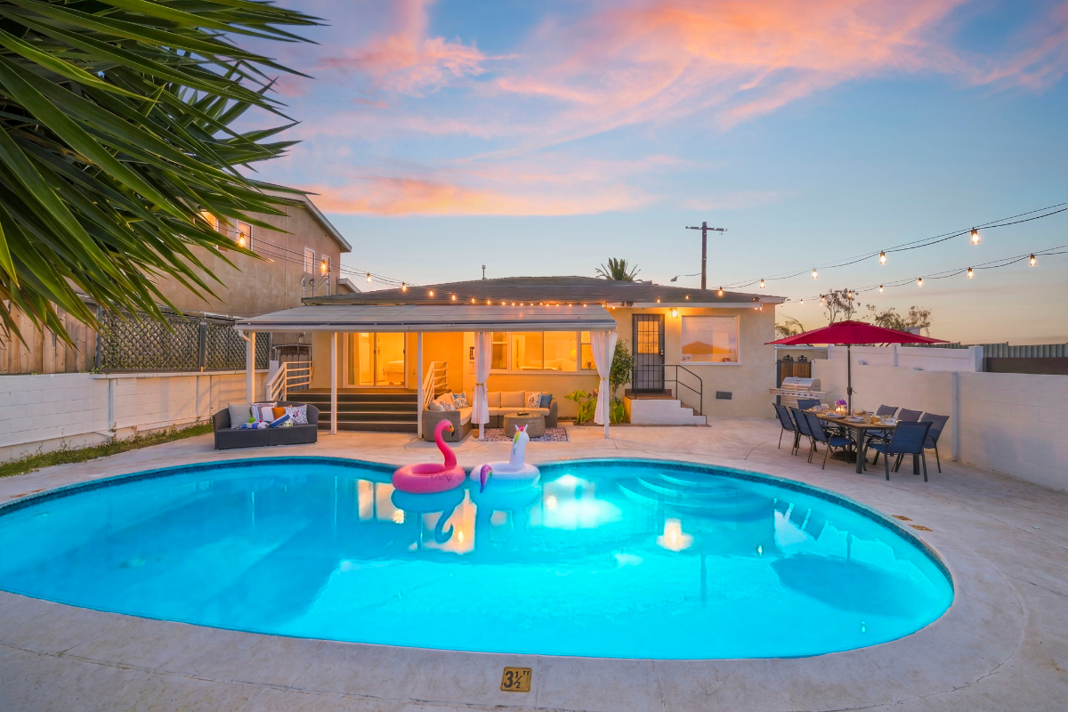 Bay Park, 4BR Home, Pool, Backyard, Views - Photo 3