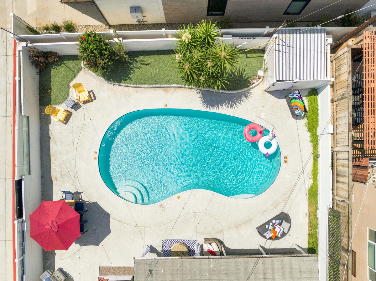 Bay Park, 4BR Home, Pool, Backyard, Views - Photo 5