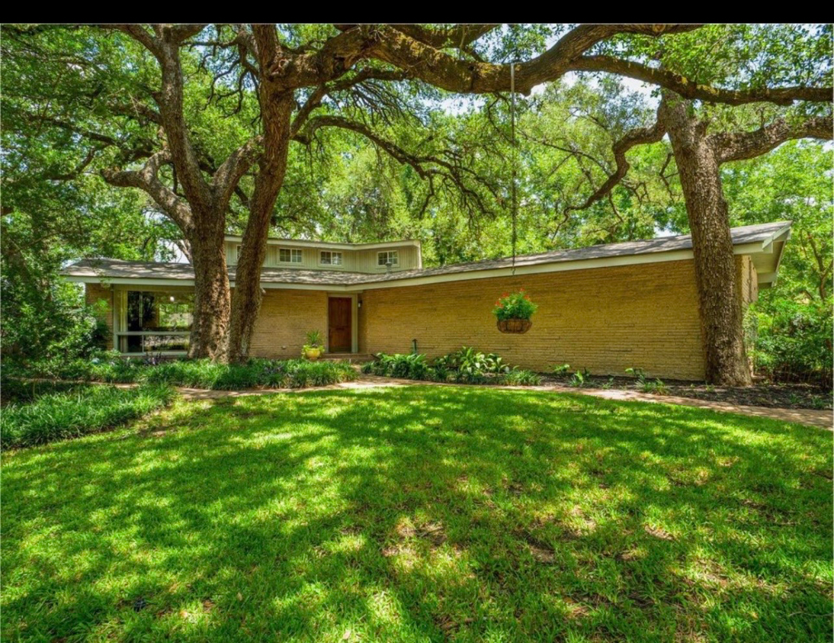 MCM on a fabulous tree covered lot in the Texas Hill Country - Photo 1