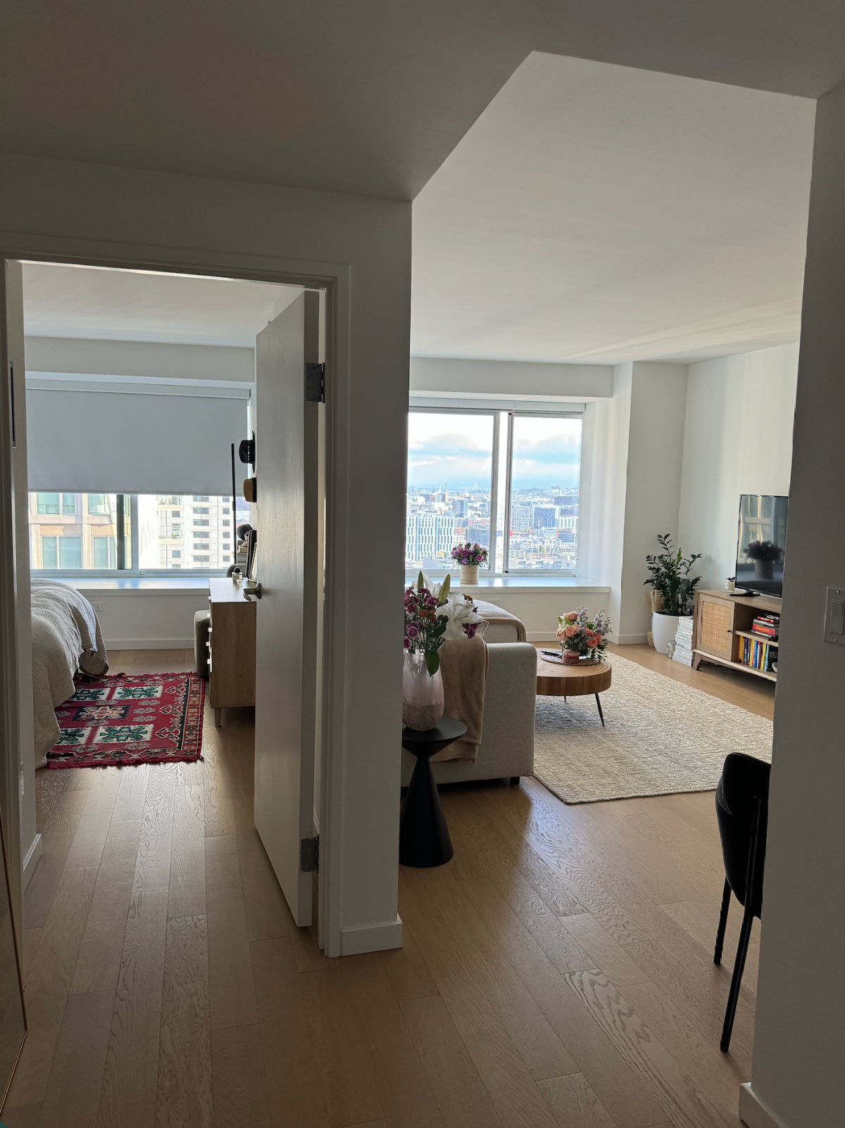 Modern 1BD/1BA High-Rise Condo in San Francisco - Photo 2