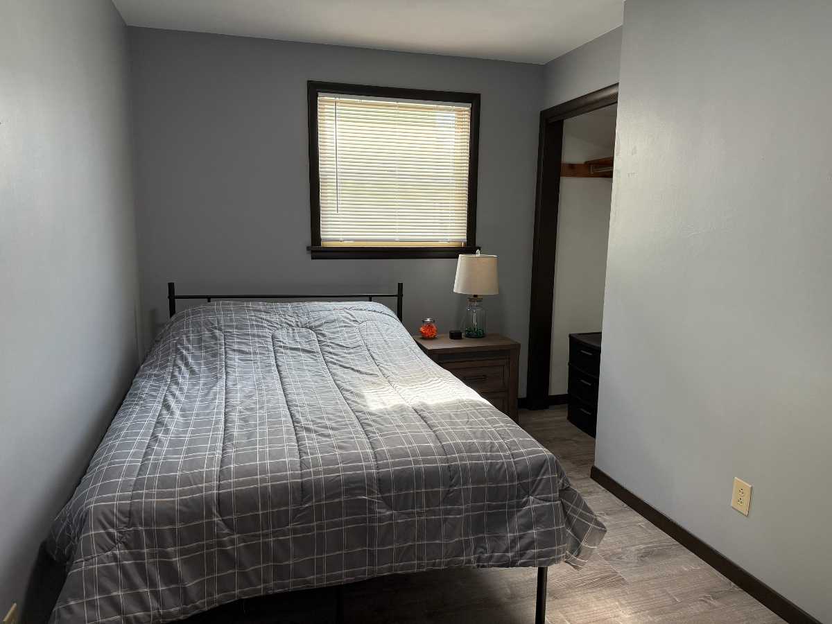 222 hill ave - Photo 2