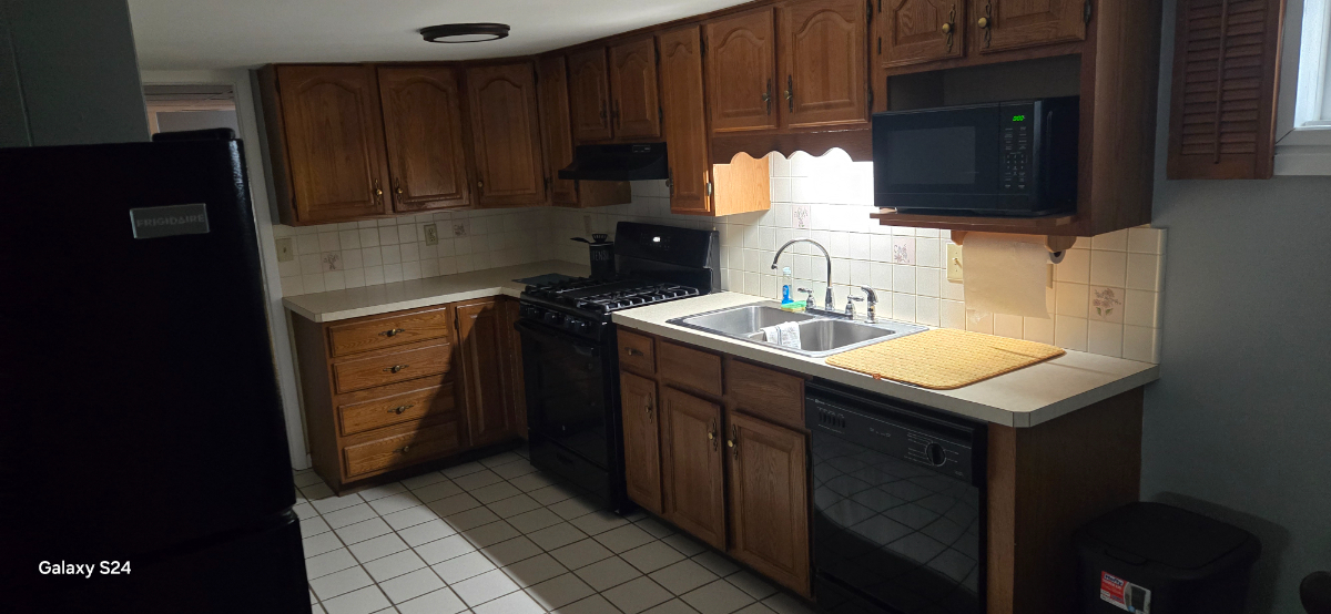 222 hill ave - Photo 2