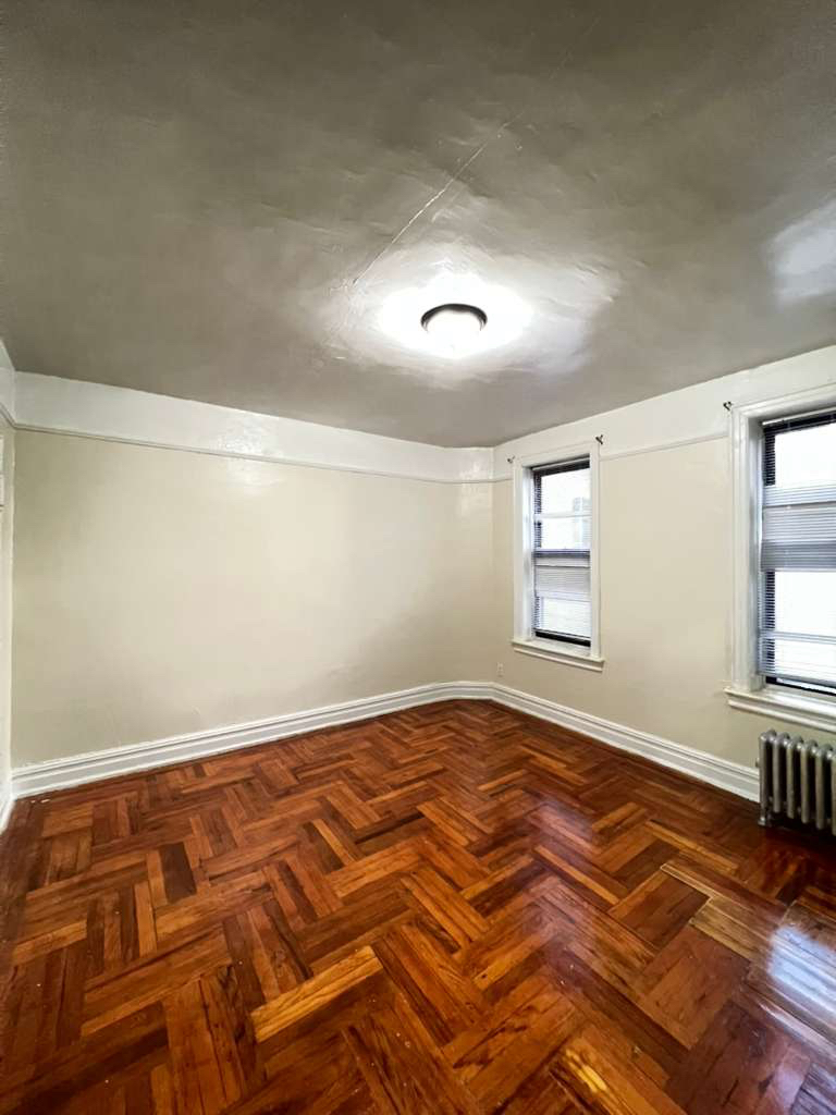 Cozy Private Room Steps From The Beach, Near South Brooklyn Hospital & Stores - Photo 5