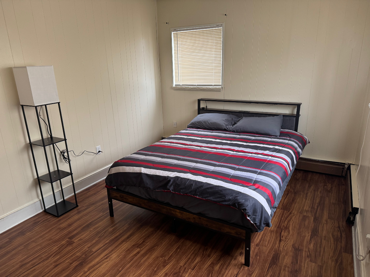 Laurel Apartment - 2 - Photo 7