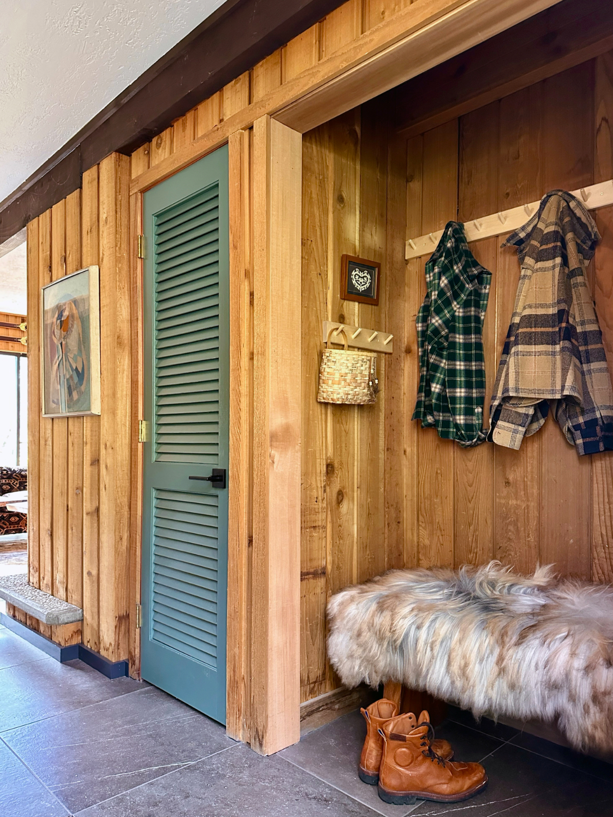Modern Mountain House - A/C & Hot Tub - Photo 8