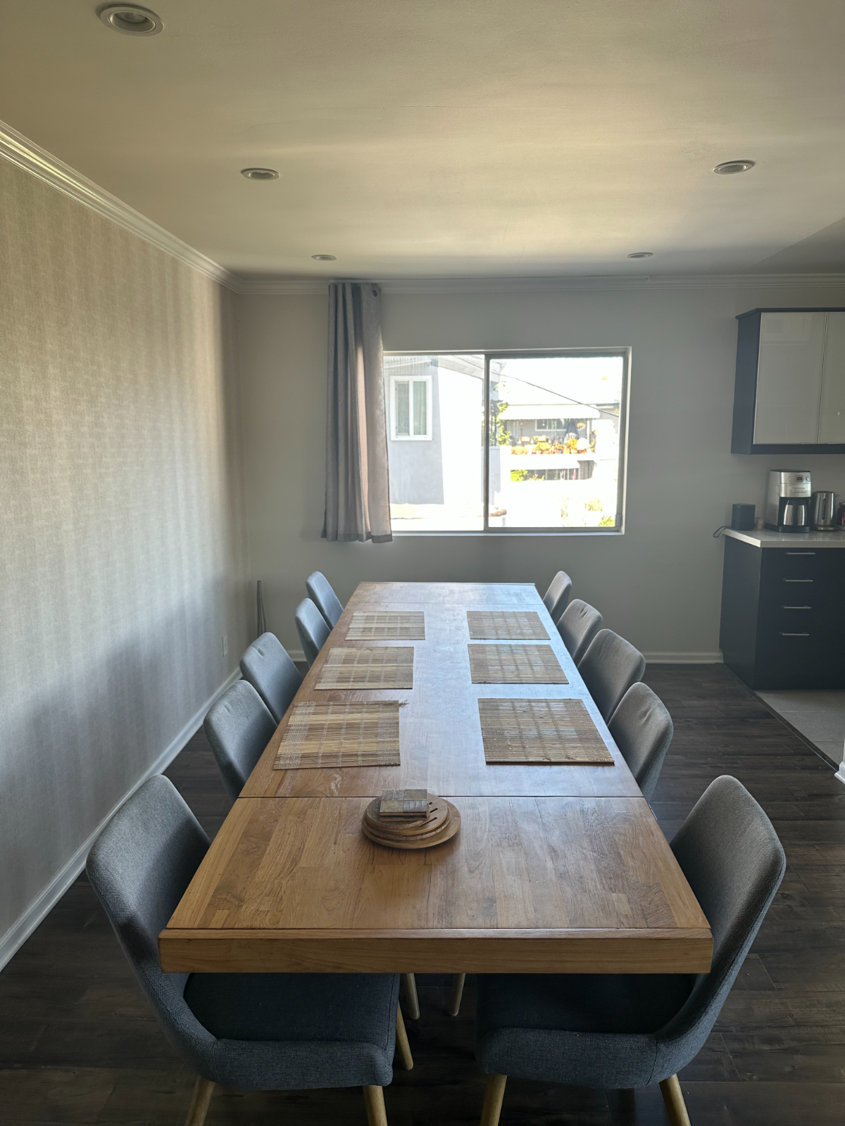 Upgraded Condo - Photo 5
