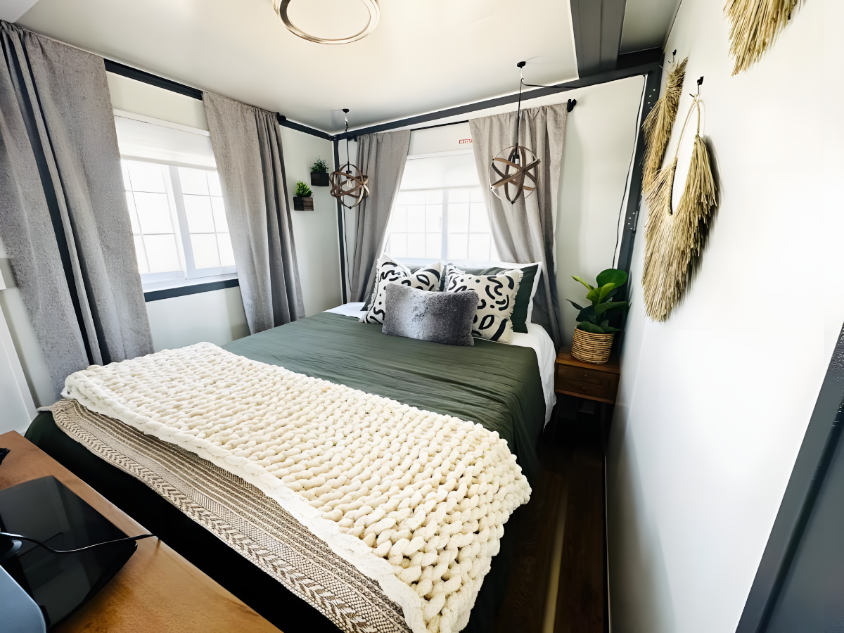 Studio Suite - Photo 10