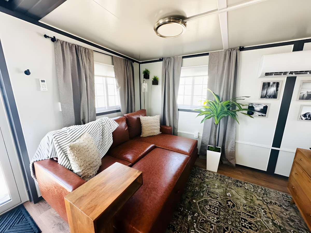 Studio Suite - Photo 11