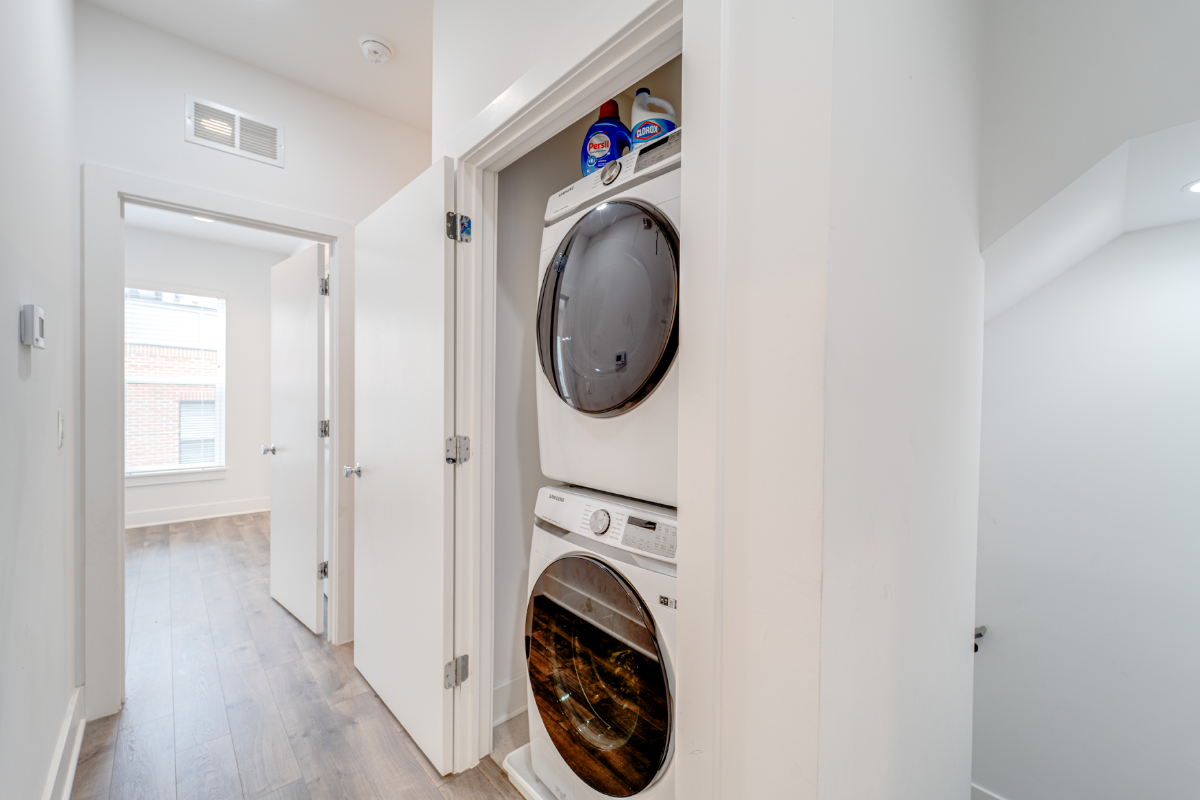 Luxury Totten View Furnished Washington DC Townhome with 2 Car Garage and Rooftop - Photo 6