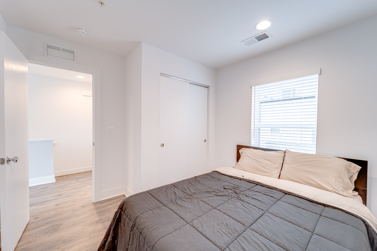 Luxury Totten View Furnished Washington DC Townhome with 2 Car Garage and Rooftop - Photo 9