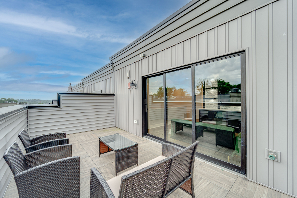 Luxury Totten View Furnished Washington DC Townhome with 2 Car Garage and Rooftop - Photo 12