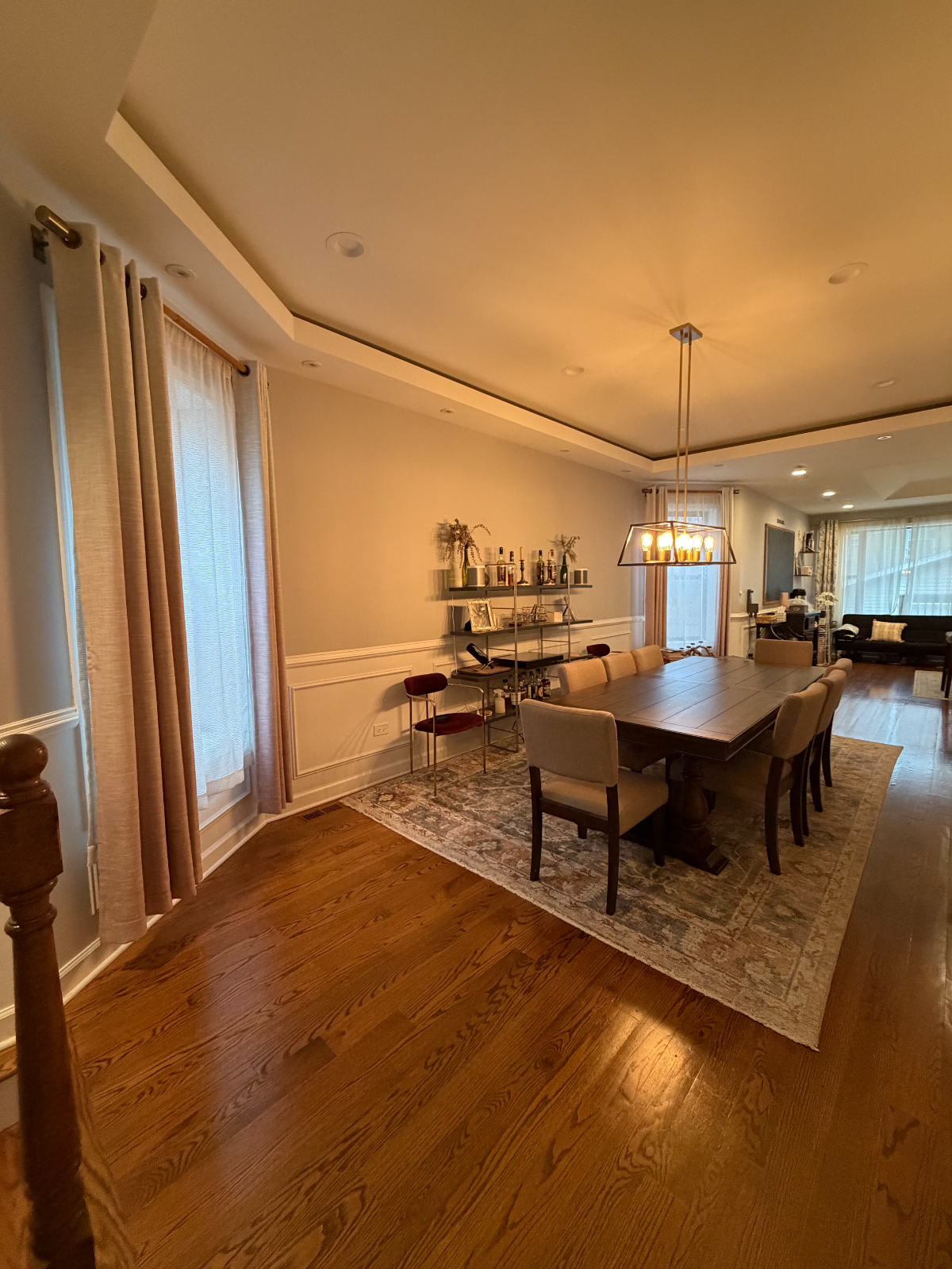 Beautiful Woodlawn Home- Furnished 5 bed 4bath with 2 kitchens & gym - Photo 3