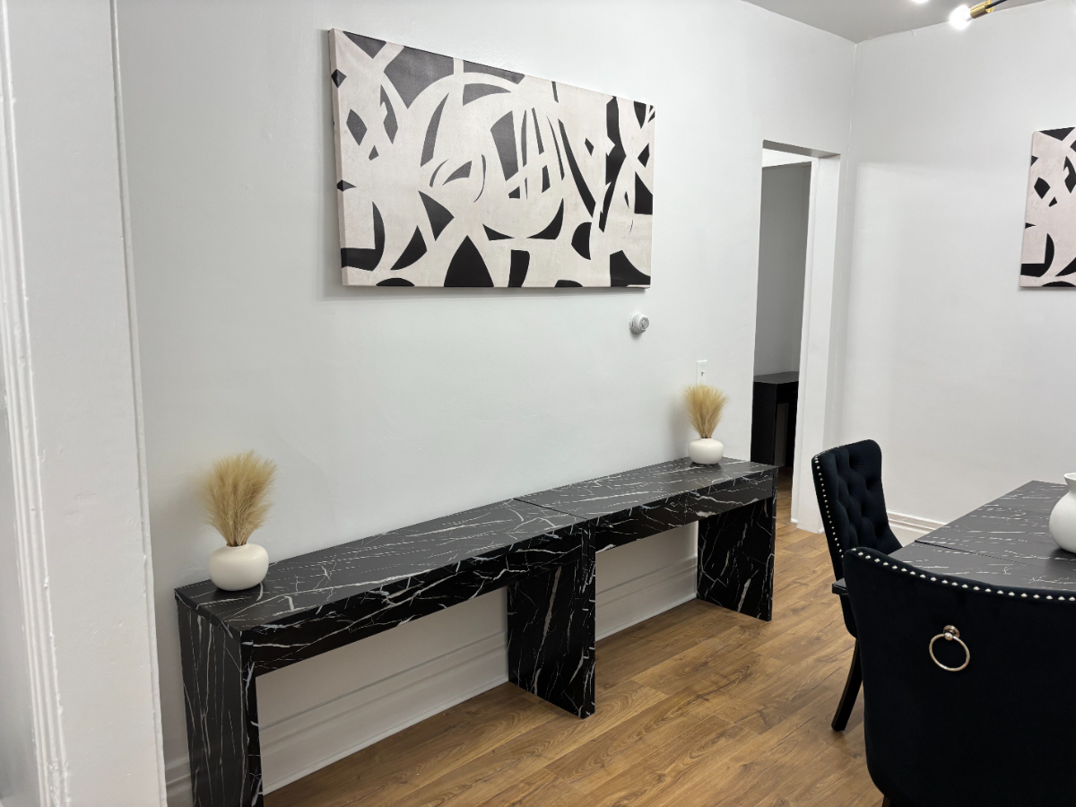 Renovated Townhouse! 7-10 Minutes to Hospitals, Downtown, Airport, Shopping - Photo 4