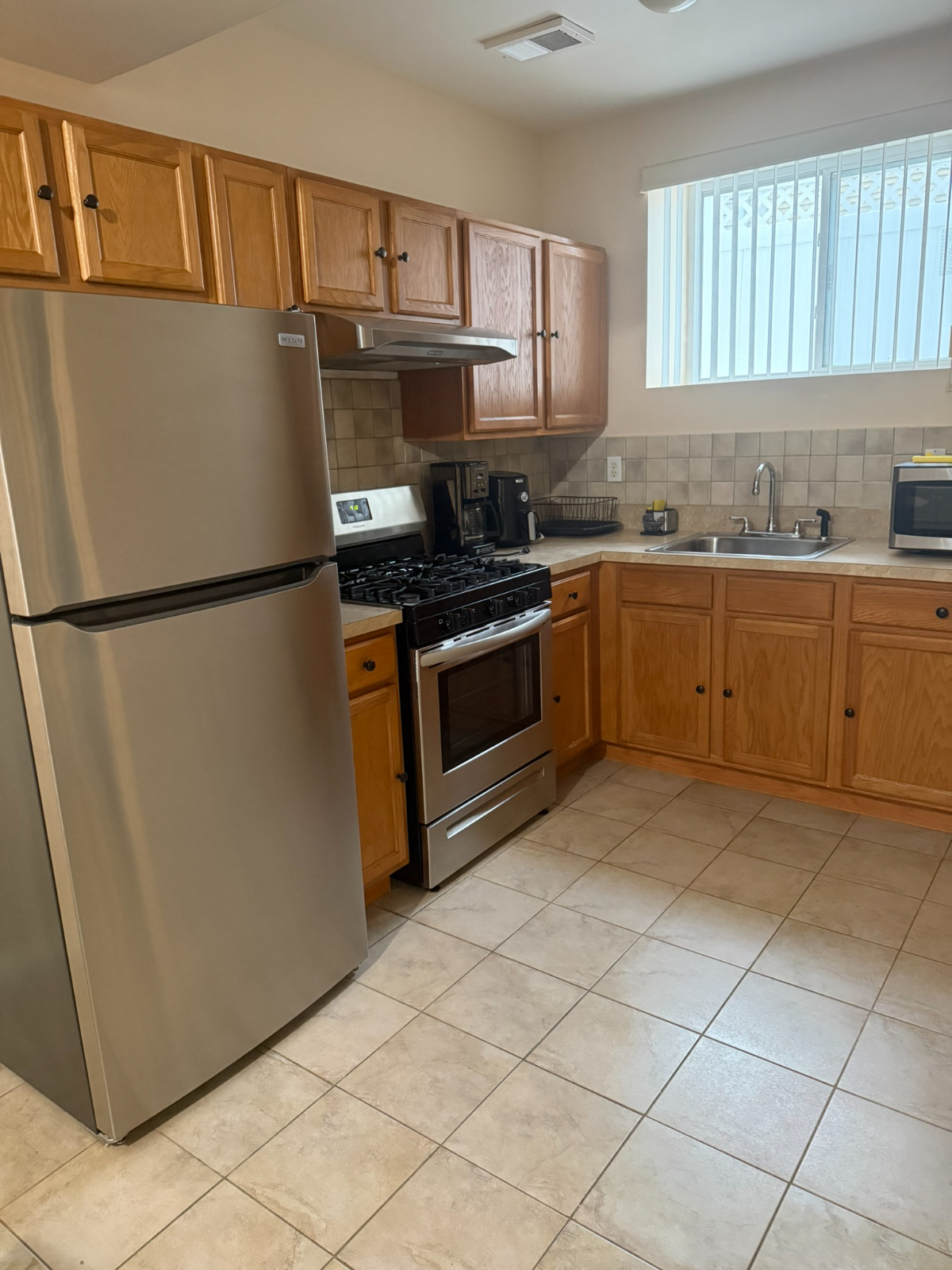 Comfortable 1BR Apartment - Close to Waterfront & NYC - Photo 12