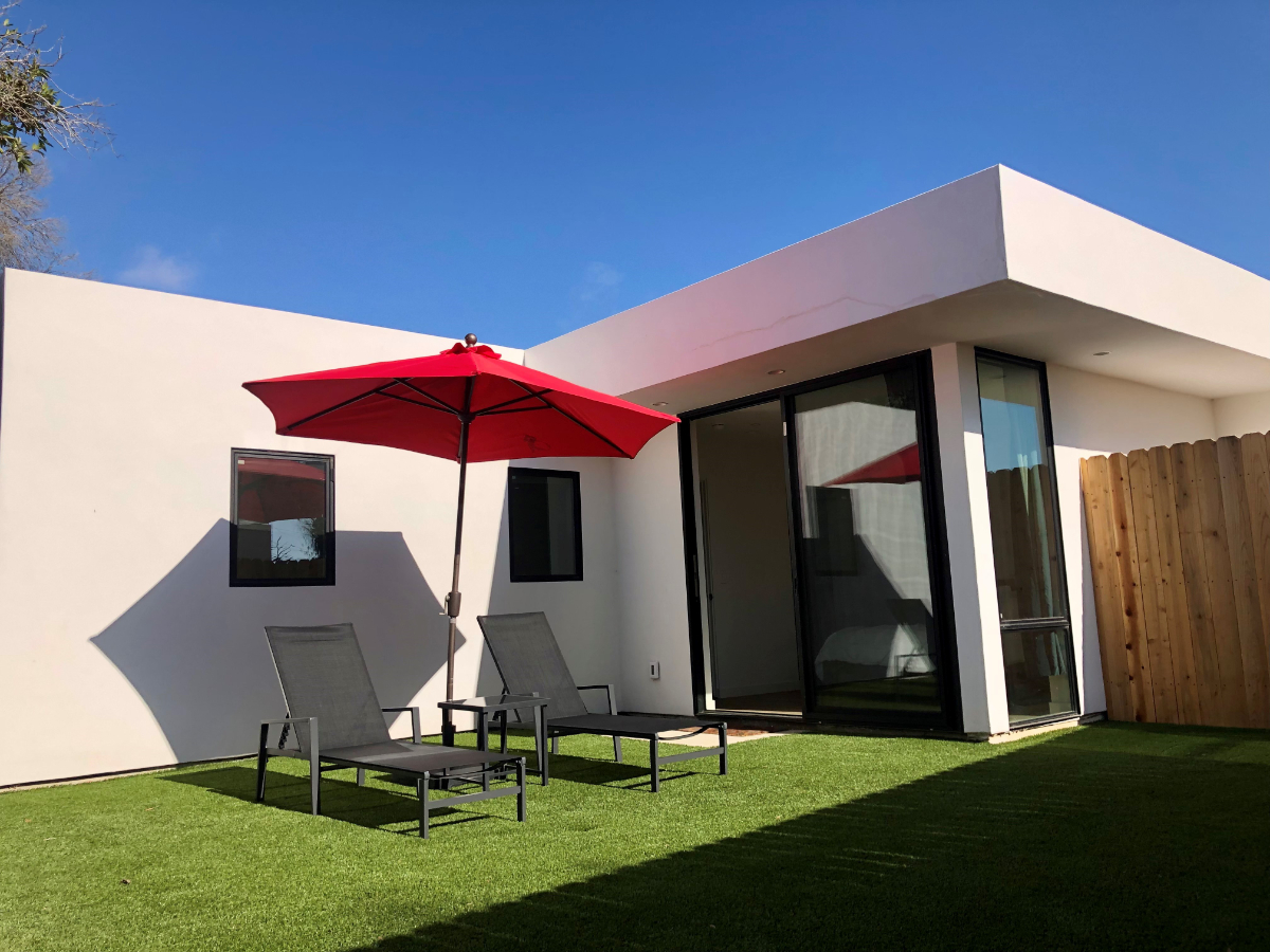 Coastal Contemporary Casita - Dog Friendly - Photo 3