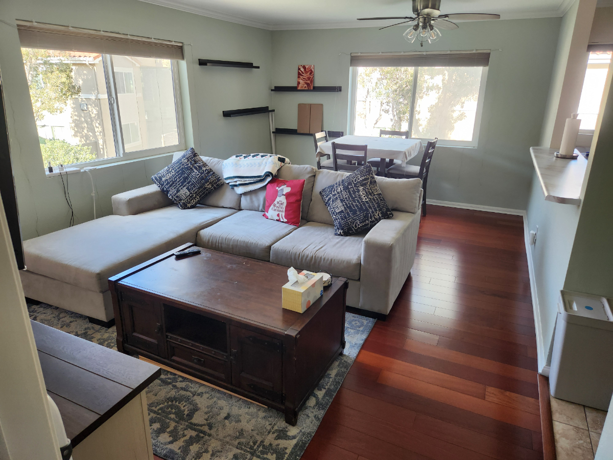 Upgraded top floor condo in Golden Triangle - Photo 2