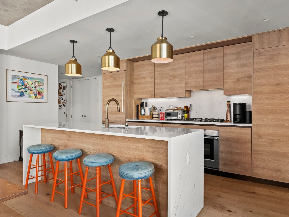 Designer Waterfront 2BR 2BA Red Hook Loft with Private Parking and Roof Deck - Photo 6