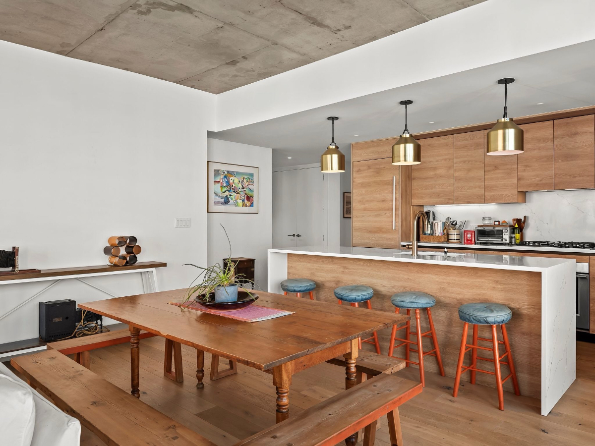 Designer Waterfront 2BR 2BA Red Hook Loft with Private Parking and Roof Deck - Photo 9