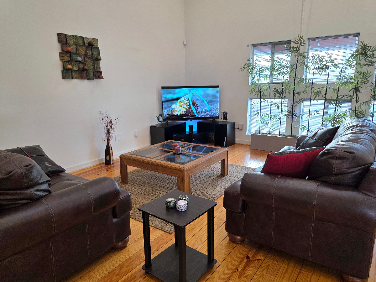 Spacious 3-Story Midtown Townhome /2BR /1,895 SF /Near Med Center - Photo 6