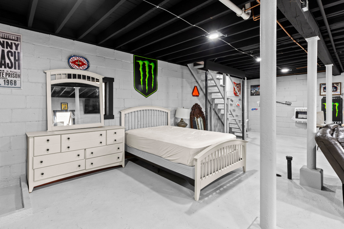 Recently remodeled and thoughtfully furnished, this modern open-concept home - Photo 10