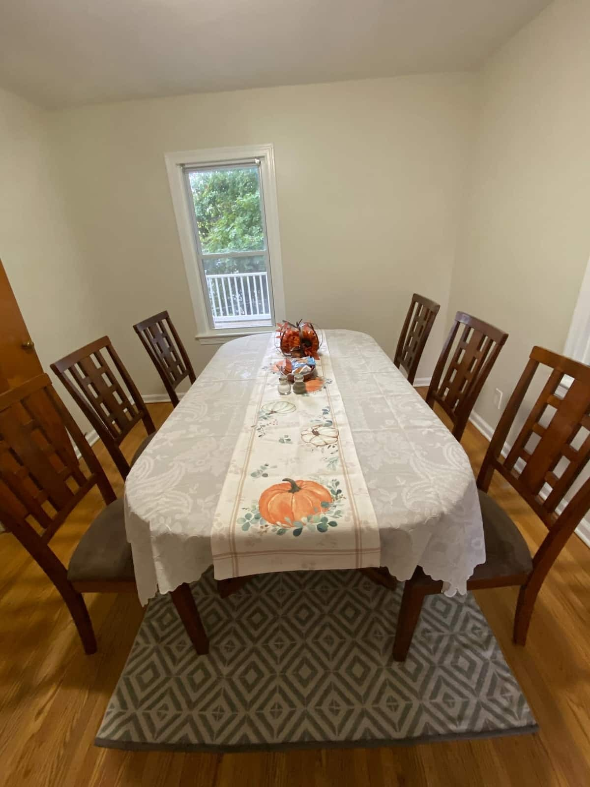 Ontario Breeze Furnished Rental Close To Beach And Downtown - Photo 11