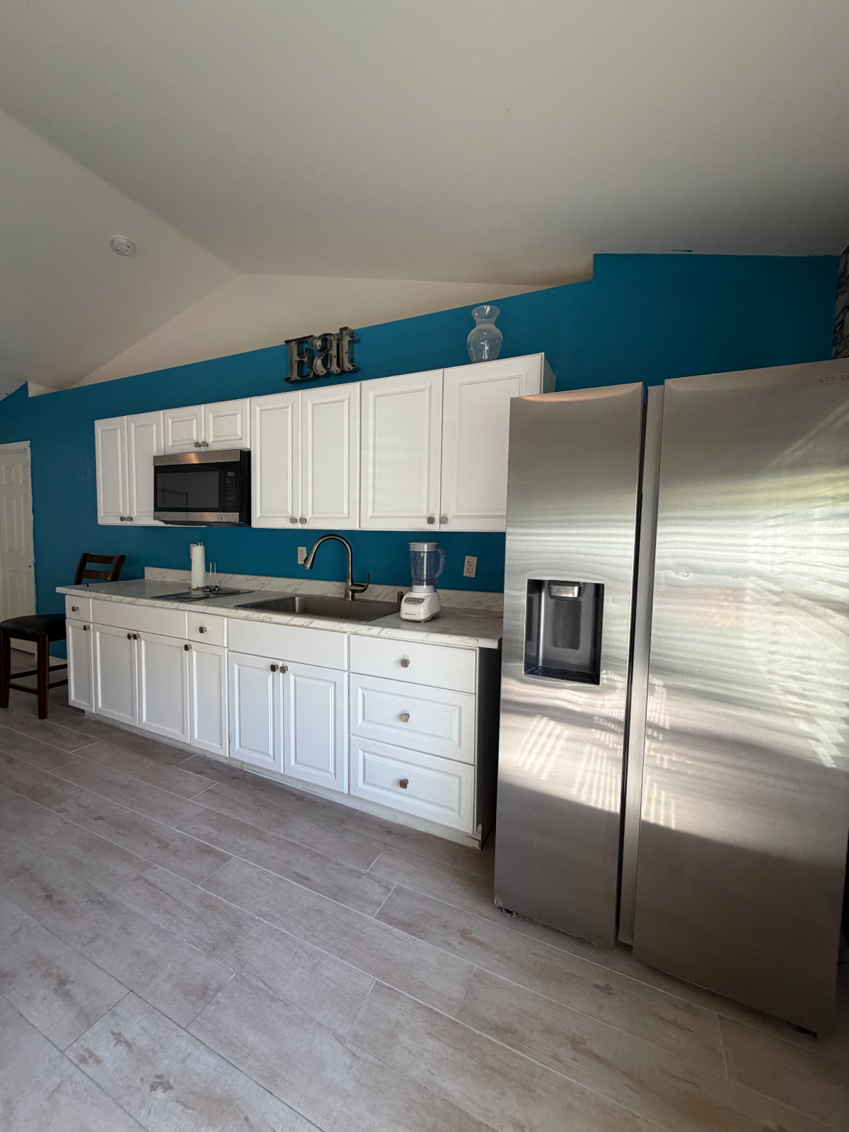 Bright & Welcoming Lehigh Acres Retreat- Ideal for Travelers & Professionals - Photo 7