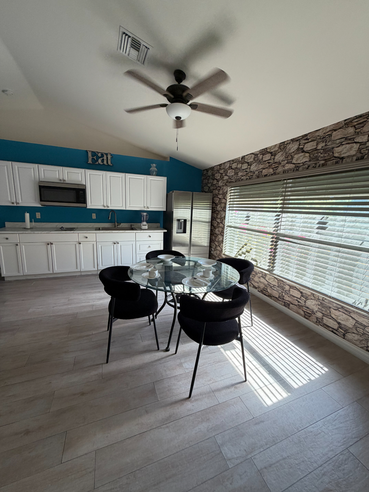 Bright & Welcoming Lehigh Acres Retreat- Ideal for Travelers & Professionals - Photo 6