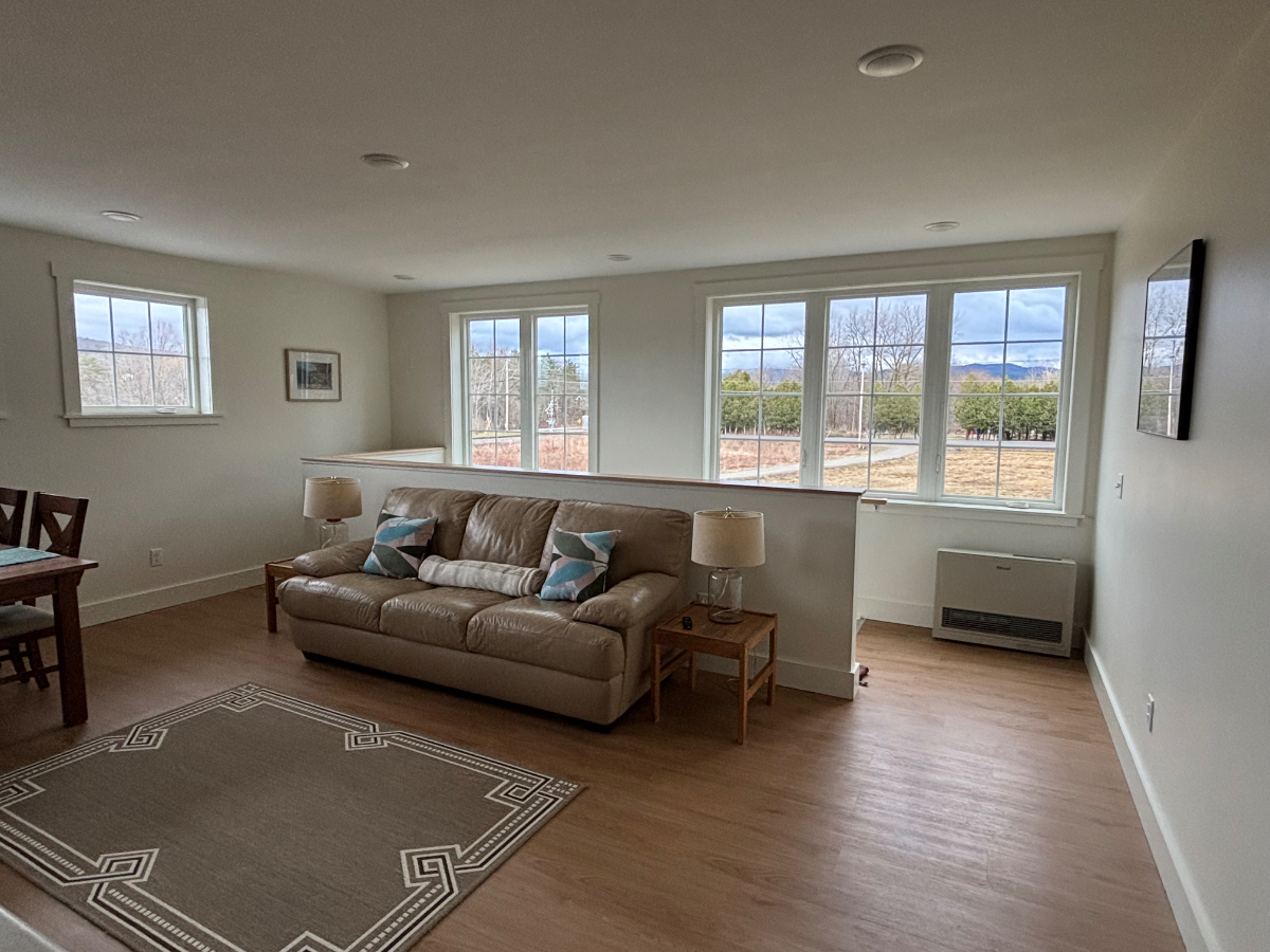 BARNDOMINIUM CONVIENT COUNTRY  LOCATION........ BRAND NEW 1-BEDROOM APARTMENT - Photo 8