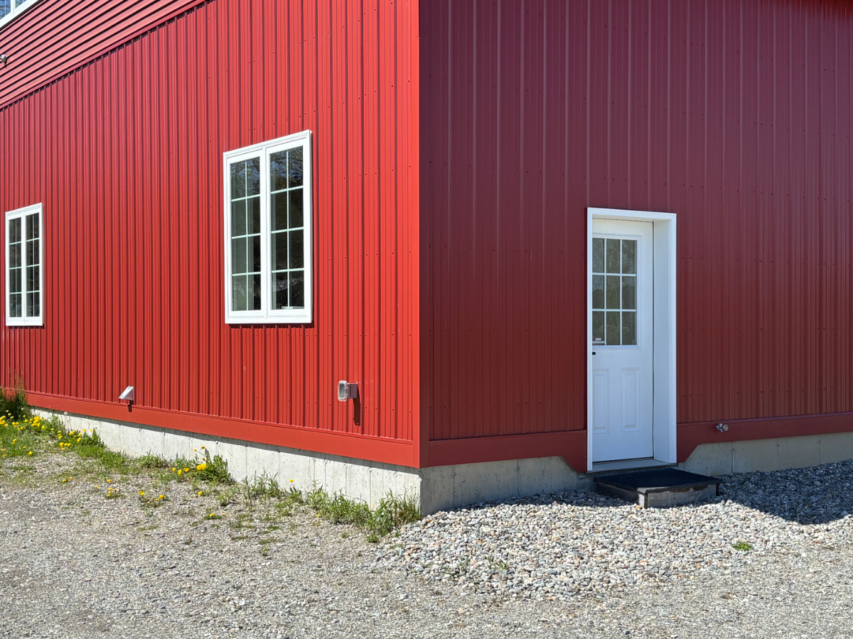 BARNDOMINIUM CONVIENT COUNTRY  LOCATION........ BRAND NEW 1-BEDROOM APARTMENT - Photo 9