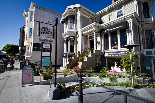 Cow Hollow Gem, Walk to Shops & Top SF Locales - Photo 2