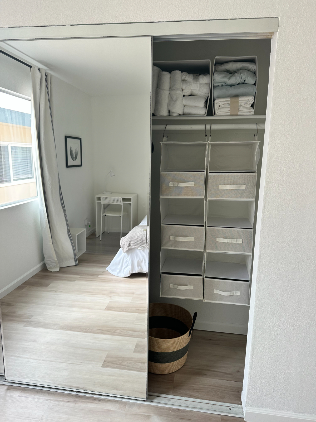 Spacious room in PB townhouse - Photo 4
