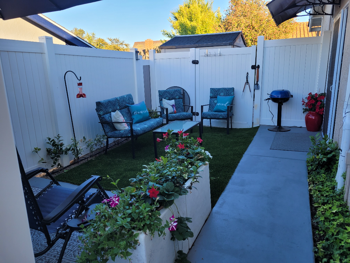 Stunning Studio (Suite B) w/Yard and Hot Tub - Photo 2