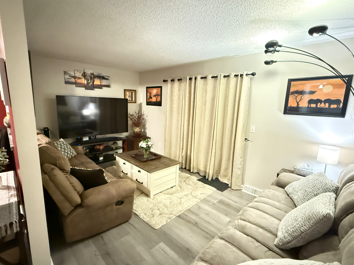Owner is rarely on-site. Tenant has near-exclusive use of the townhome - Photo 1