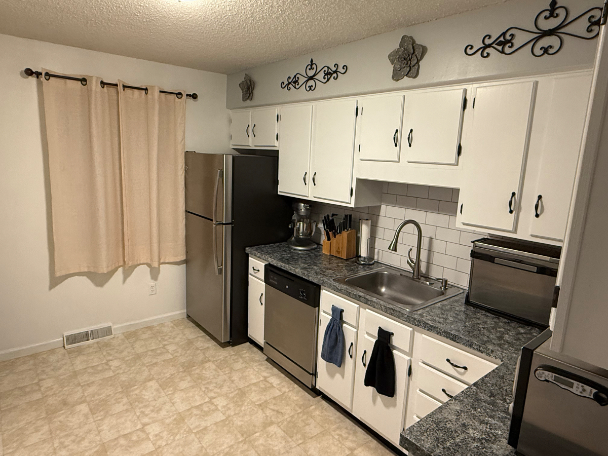 Owner is rarely on-site. Tenant has near-exclusive use of the townhome - Photo 3