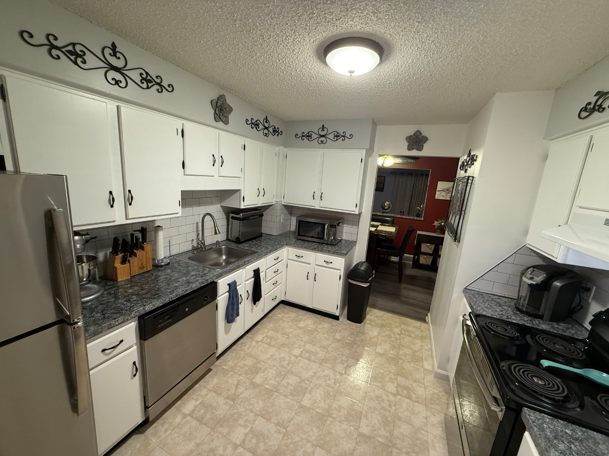 Owner is rarely on-site. Tenant has near-exclusive use of the townhome - Photo 4