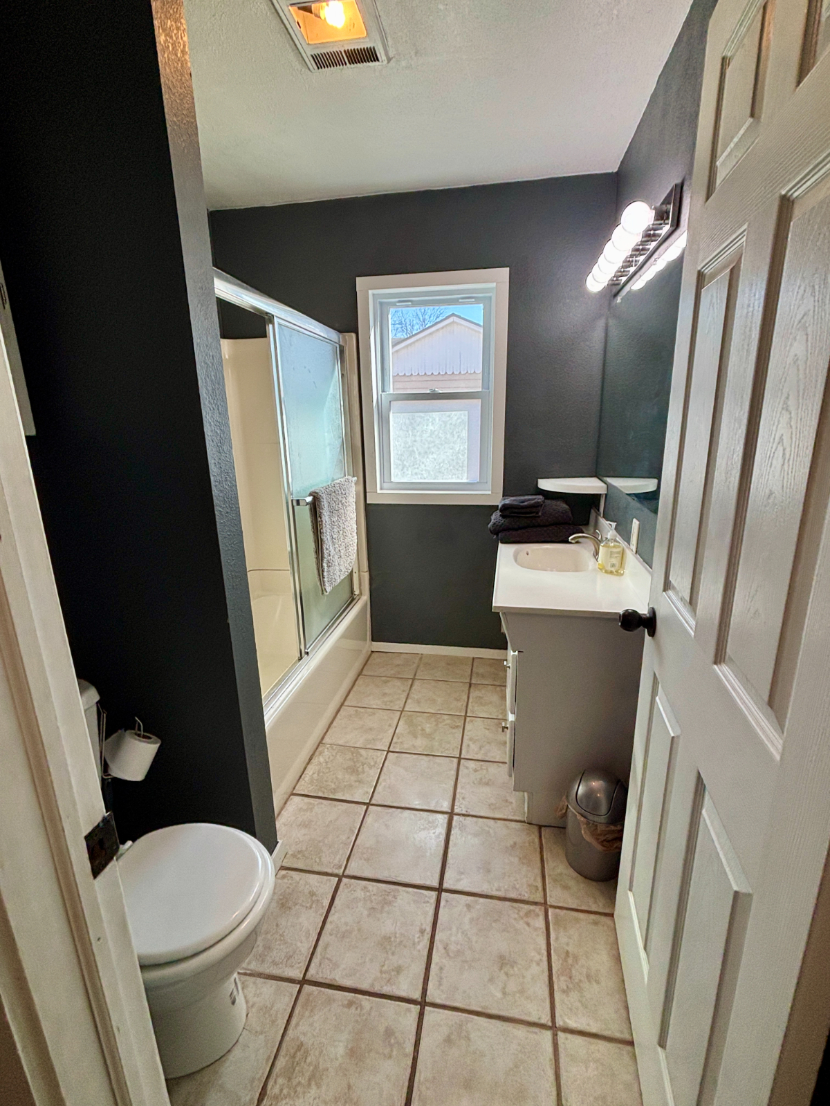 1 Bedroom 1 Bath - Photo 8