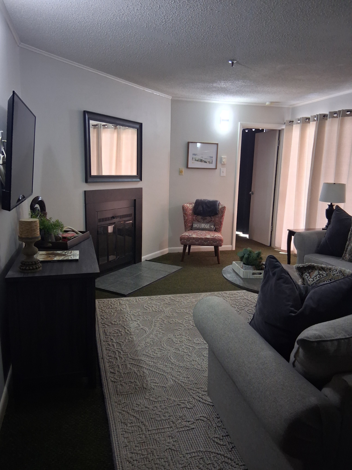 Mountain Condo at Winterplace Ski Resort - Photo 7
