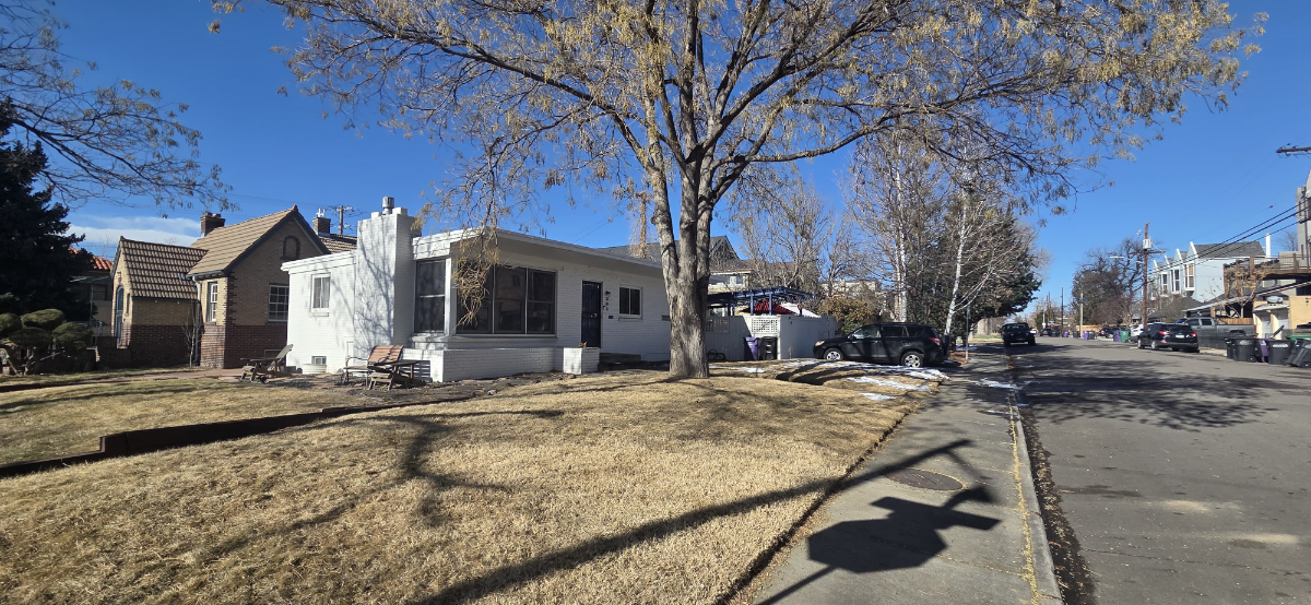 Comfortable furnished room with workspace in vibrant Denver neighborhood