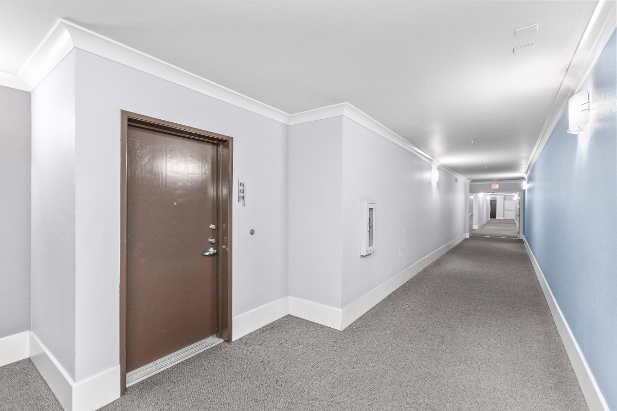 Upgraded, Walkable Condo in Hillcrest with 2 parking spaces - Photo 2