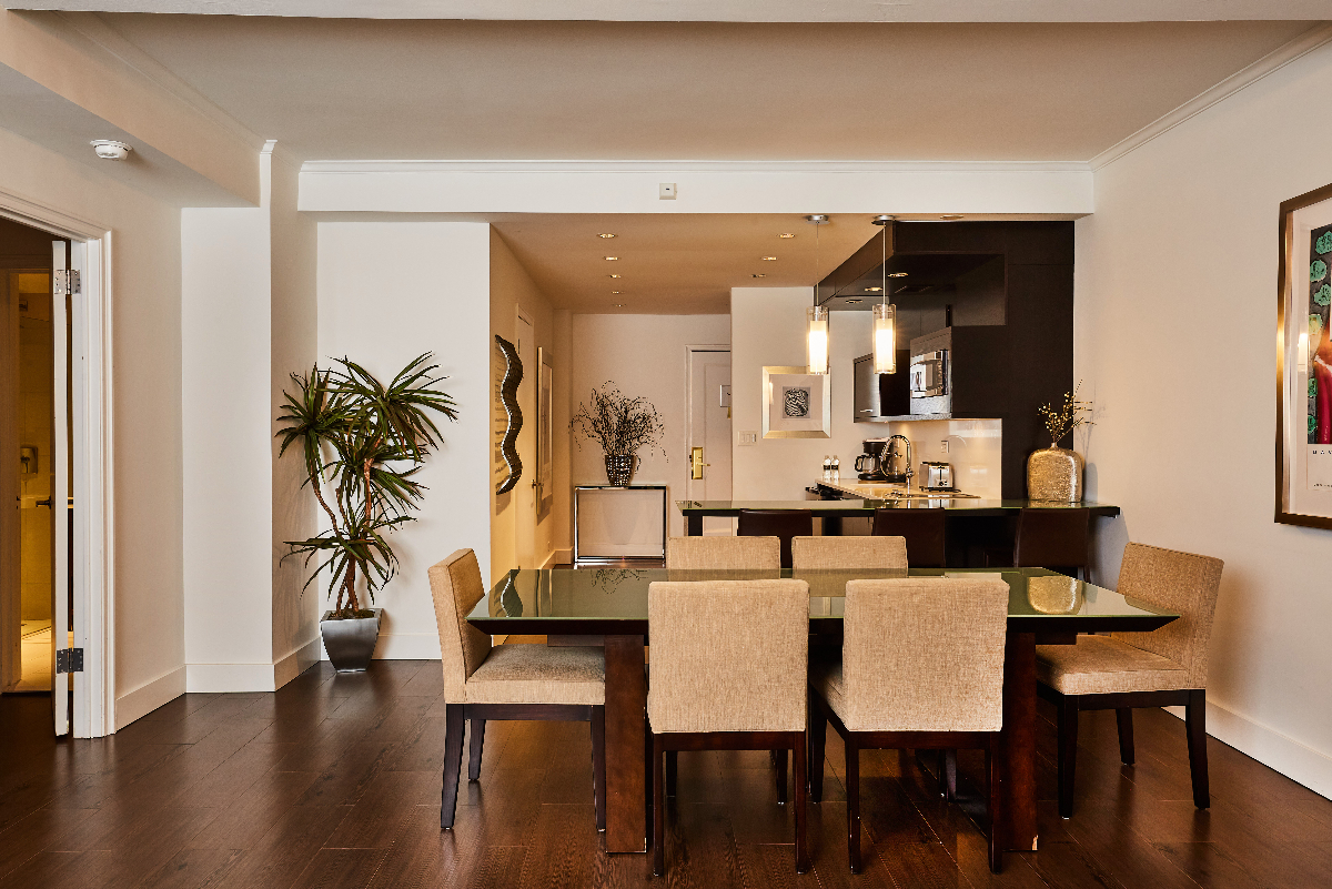 Welcome to Your Spacious Midtown Boutique Hotel - Photo 8